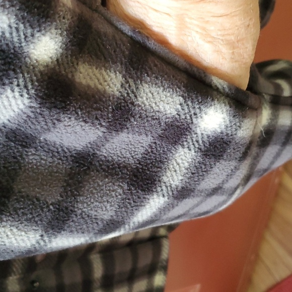 Eddie Bauer Black and Gray Plaid Flannel Shacket  2XL - Picture 7 of 12